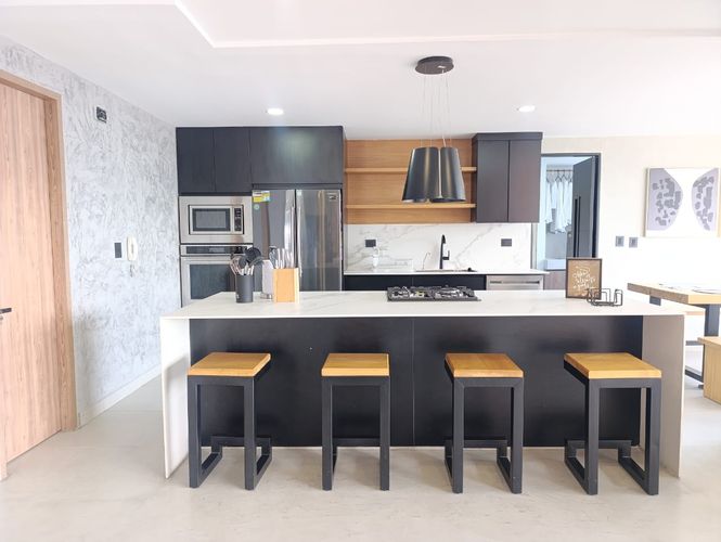 Apartamento de 4 alcobas en arriendo en El Poblado, Medellín, 220 m² · foto 7 de 18