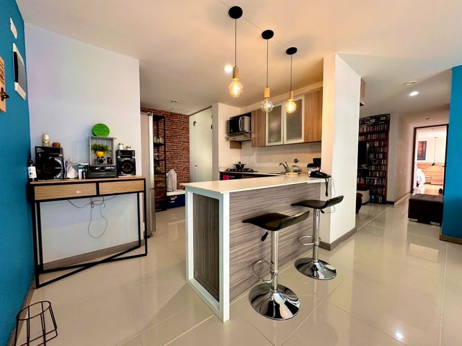 Apartamento de 3 alcobas en venta en Ciudad Del Río, Medellín, 121 m² · foto 2 de 15