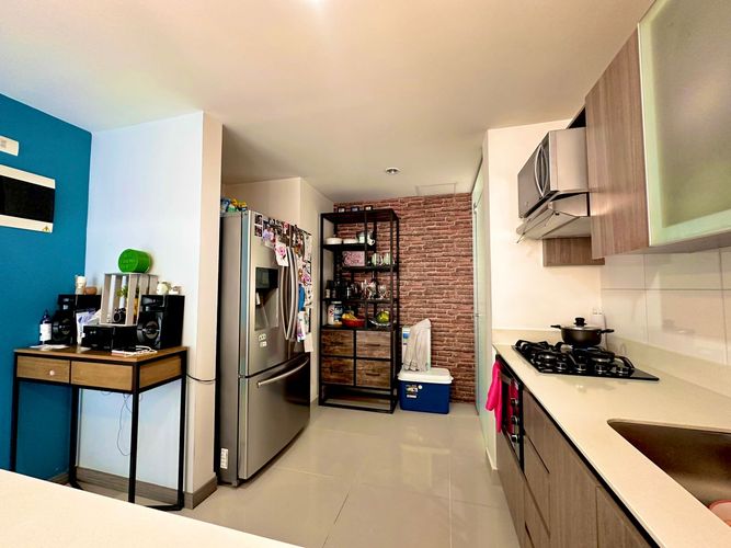 Apartamento de 3 alcobas en venta en Ciudad Del Río, Medellín, 121 m² · foto 3 de 15