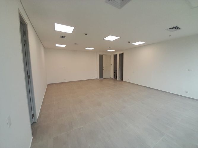Oficina en arriendo en El Poblado, Medellín, 63 m² · foto 8 de 14