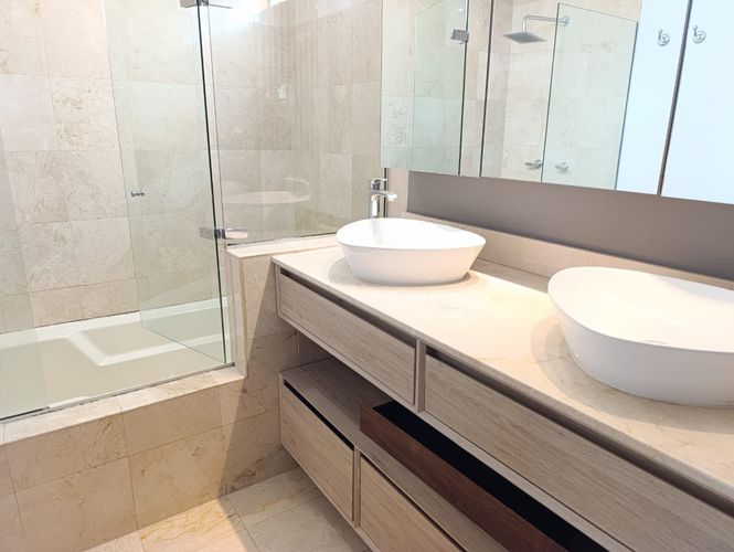 Apartamento de 3 alcobas en arriendo en El Poblado, Medellín, 220 m² · foto 16 de 18