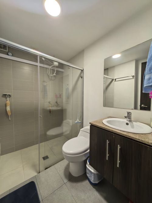 Apartamento de 8 alcobas en venta en Quinta Paredes, Bogotá, 184 m² · foto 7 de 18