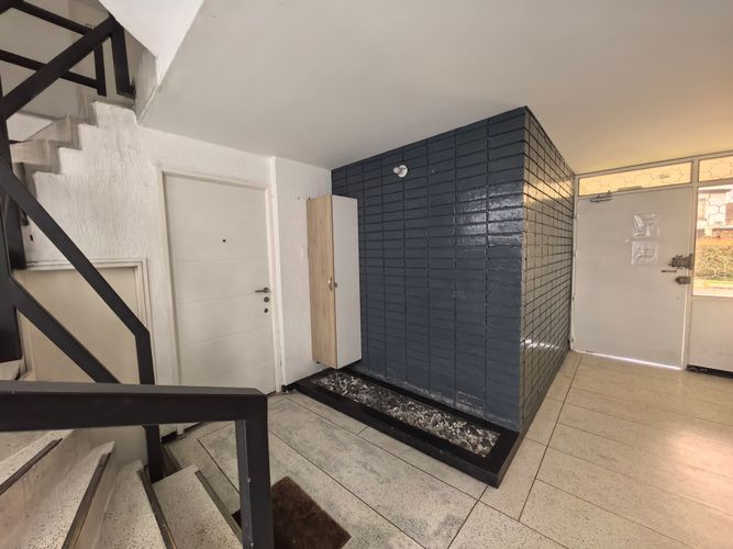 Apartamento de 8 alcobas en venta en Quinta Paredes, Bogotá, 184 m² · foto 8 de 18