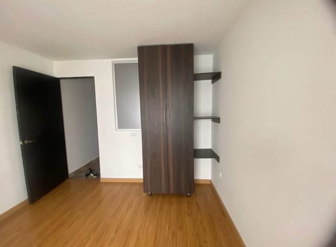 Apartamento de 8 alcobas en venta en Quinta Paredes, Bogotá, 184 m² · foto 15 de 18