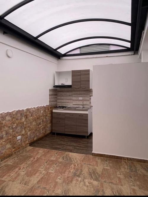 Apartamento de 8 alcobas en venta en Quinta Paredes, Bogotá, 184 m² · foto 17 de 18