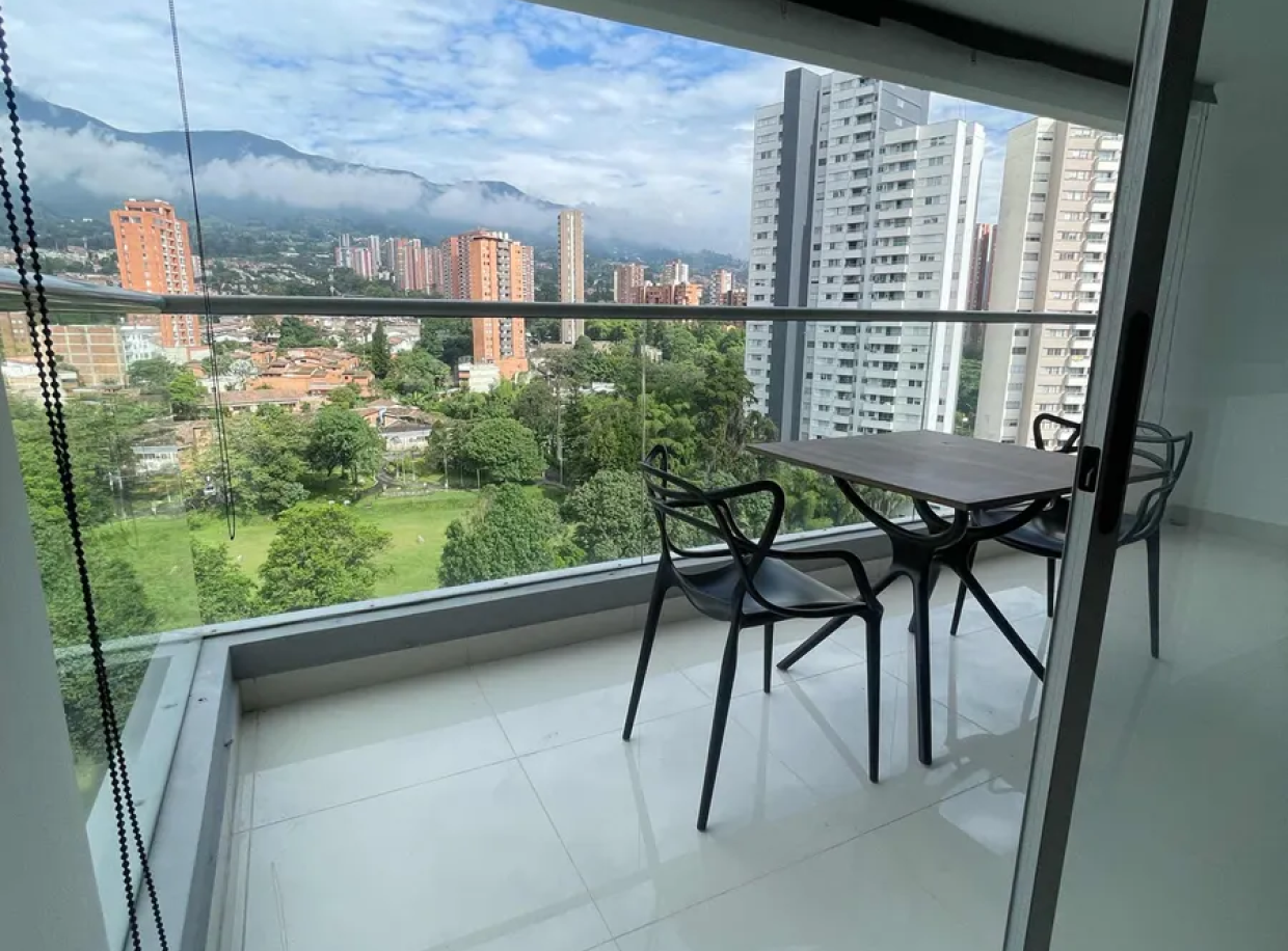 Apartamento en venta en Suramérica, Itagüí · foto 6 de 12