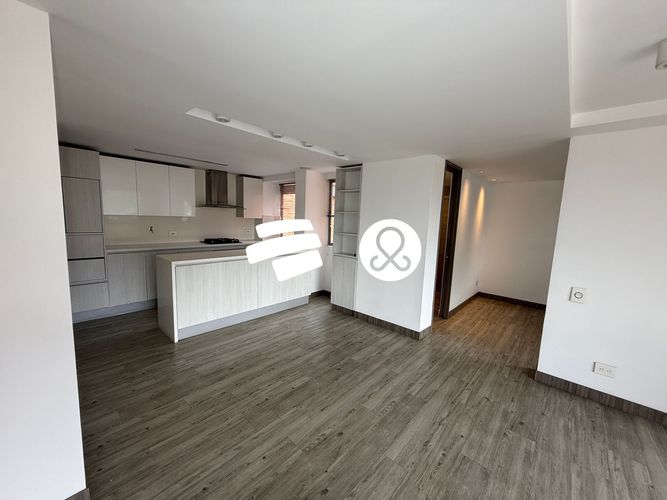 Apartamento de 3 alcobas en venta en Cumbres, Envigado, 115 m² · foto 2 de 20