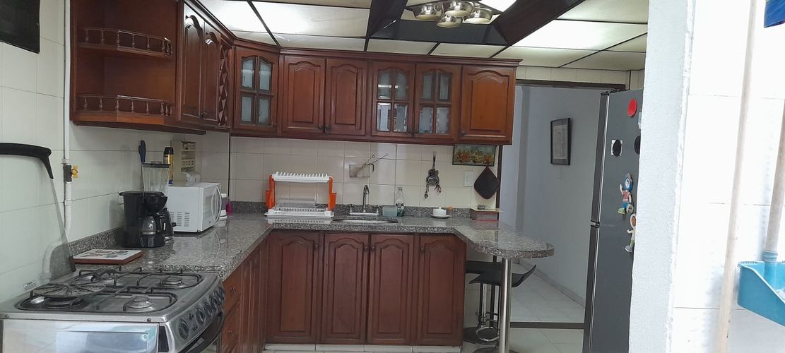 Edificio en venta en Prados Del Norte, Cali, 229 m² · foto 19 de 22