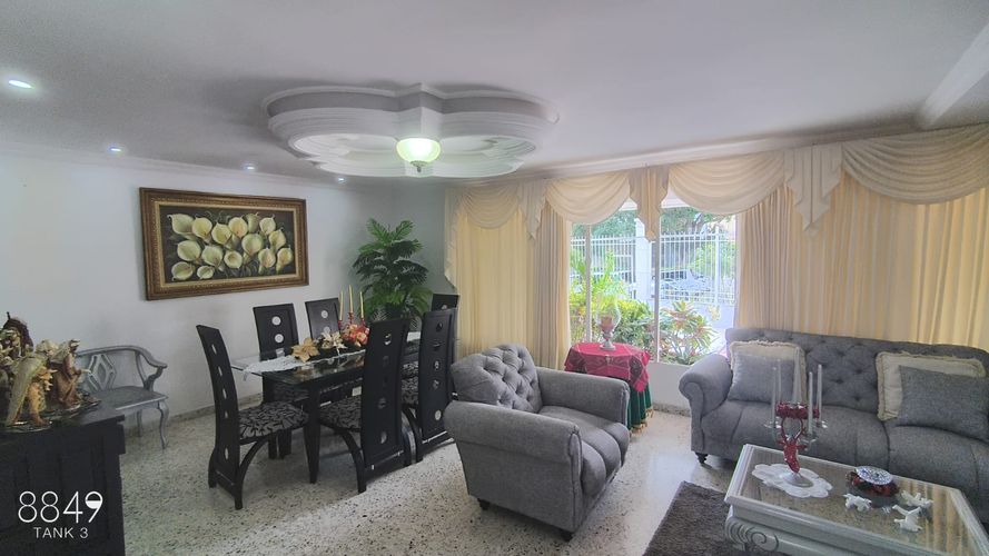 Casa en venta en Ciudad Jardin, Barranquilla · foto 2 de 24
