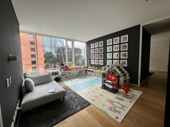 Apartamento de 4 alcobas en venta en Chico Norte, Bogotá, 463 m² · foto 6 de 17