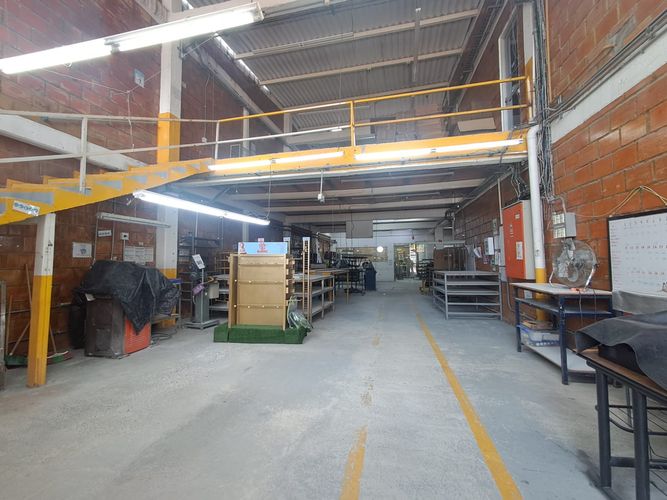 Bodega en arriendo en La Badea, Dosquebradas, 1070 m² · foto 4 de 8