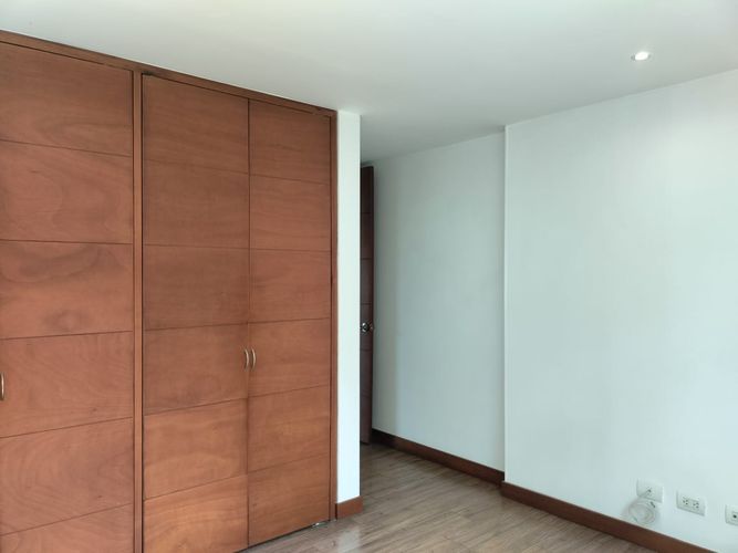 Apartamento de 2 alcobas en arriendo en El Poblado, Medellín, 175 m² · foto 12 de 14