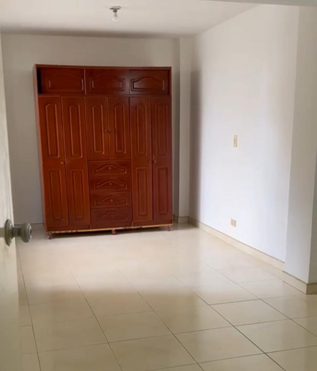 Casa en venta en Villas De Granada, Bogotá · foto 7 de 24