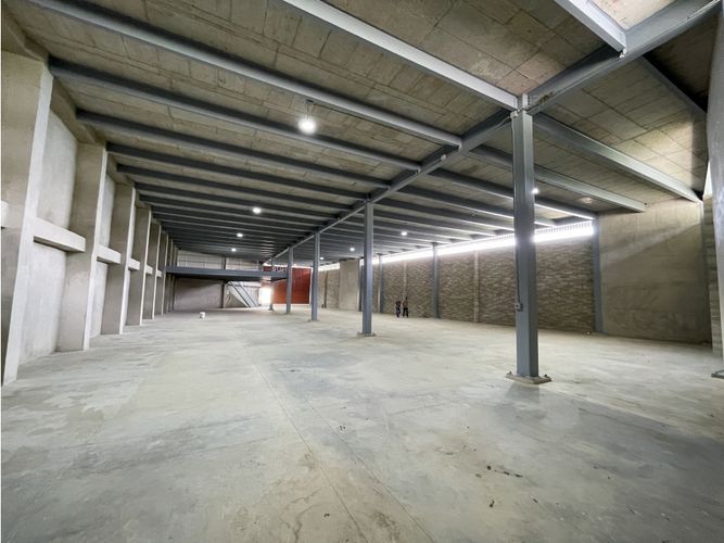 Bodega en arriendo en Fontidue�O, Guarne, 743 m² · foto 2 de 14