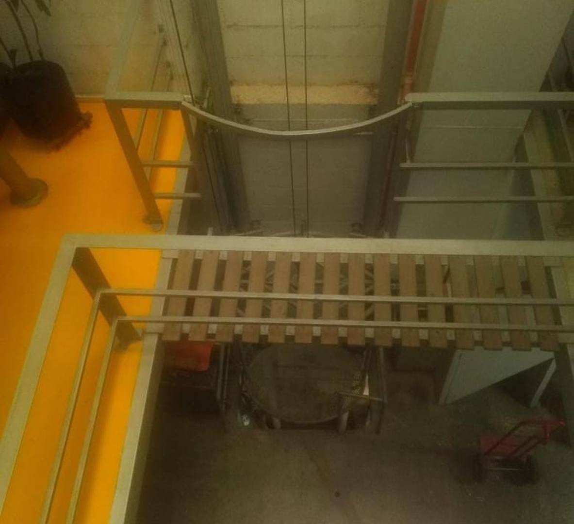 Warehouse for sale in Trinidad, Medellín 3