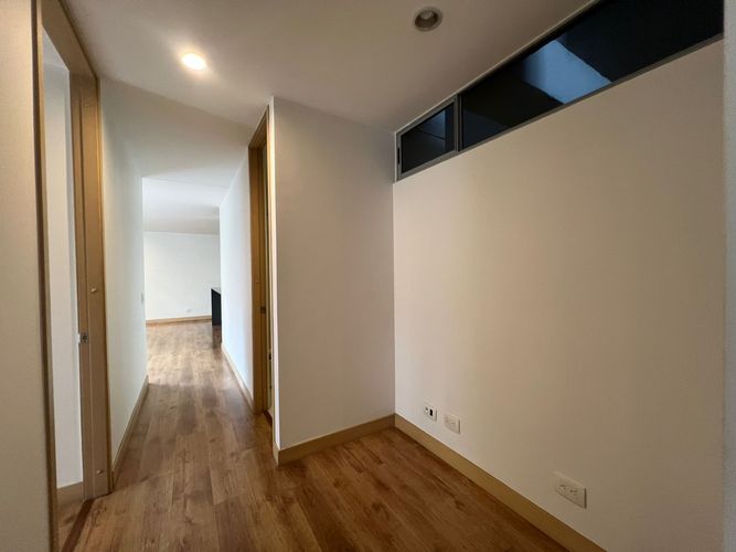 Apartamento de 2 alcobas en arriendo en El Castillo, Medellín, 86 m² · foto 15 de 17