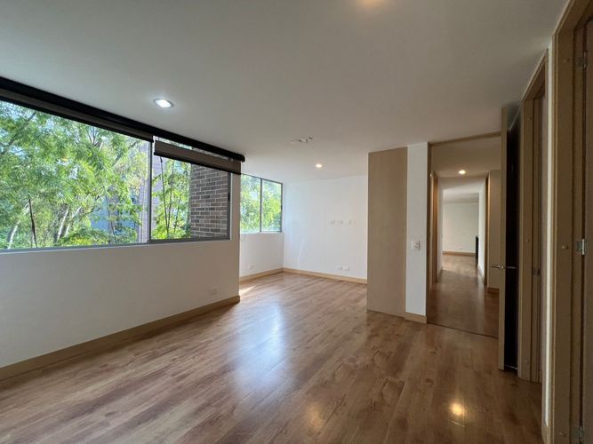 Apartamento de 2 alcobas en arriendo en El Castillo, Medellín, 86 m² · foto 8 de 17