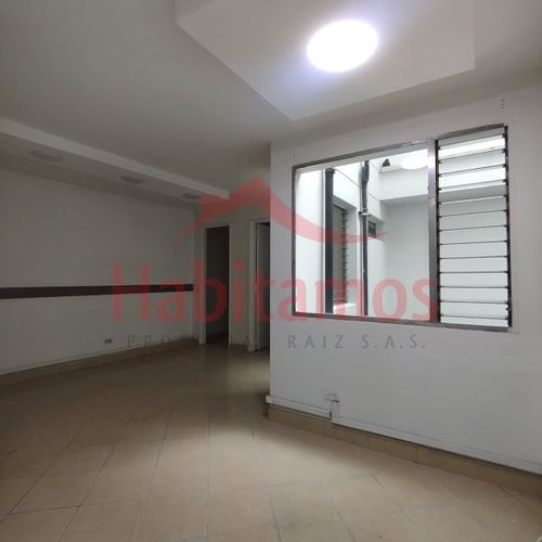 Oficina en arriendo en Zona Centro, Envigado, 32 m² · foto 4 de 7