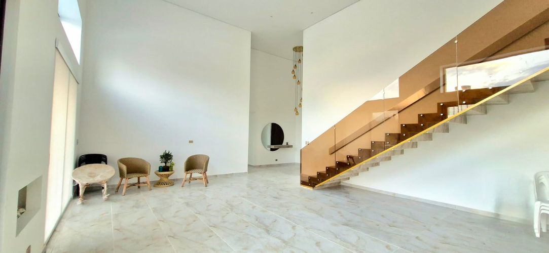 Casa de 3 alcobas en venta en Centro, Tunja, 1528 m² · foto 4 de 14