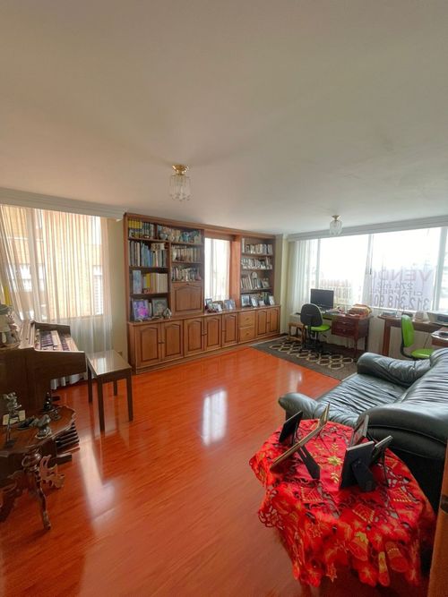 Apartamento en venta en Chicó Navarra, Bogotá · foto 7 de 21
