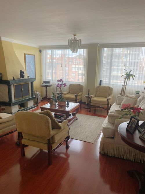 Apartamento en venta en Chicó Navarra, Bogotá · foto 8 de 21