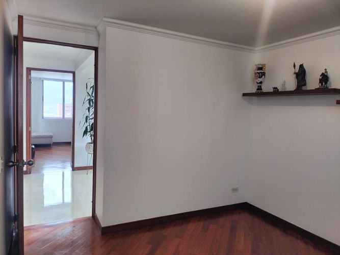 Apartamento de 3 alcobas en venta en El Poblado, Medellín, 148 m² · foto 7 de 19