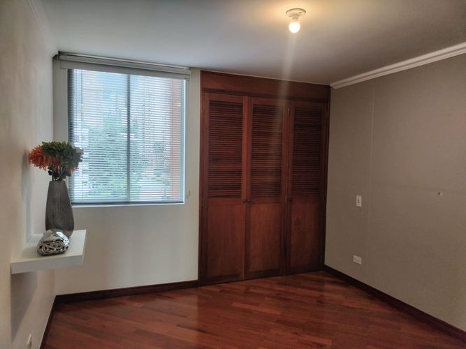 Apartamento de 3 alcobas en venta en El Poblado, Medellín, 148 m² · foto 11 de 19