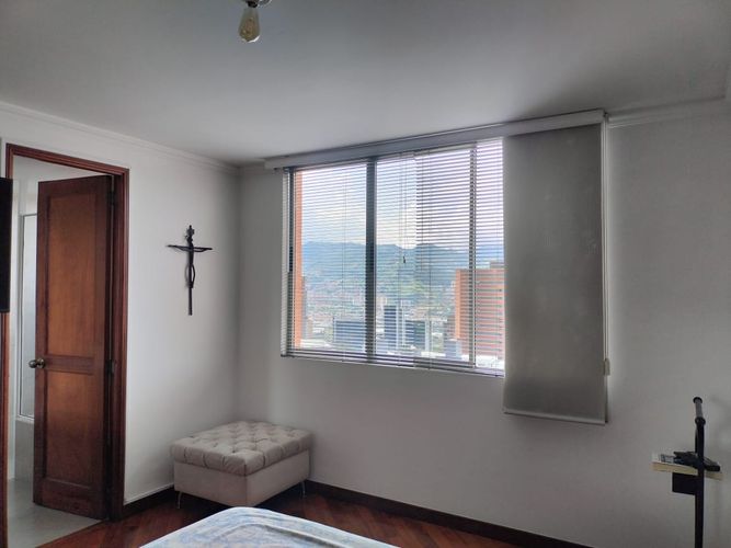 Apartamento de 3 alcobas en venta en El Poblado, Medellín, 148 m² · foto 14 de 19