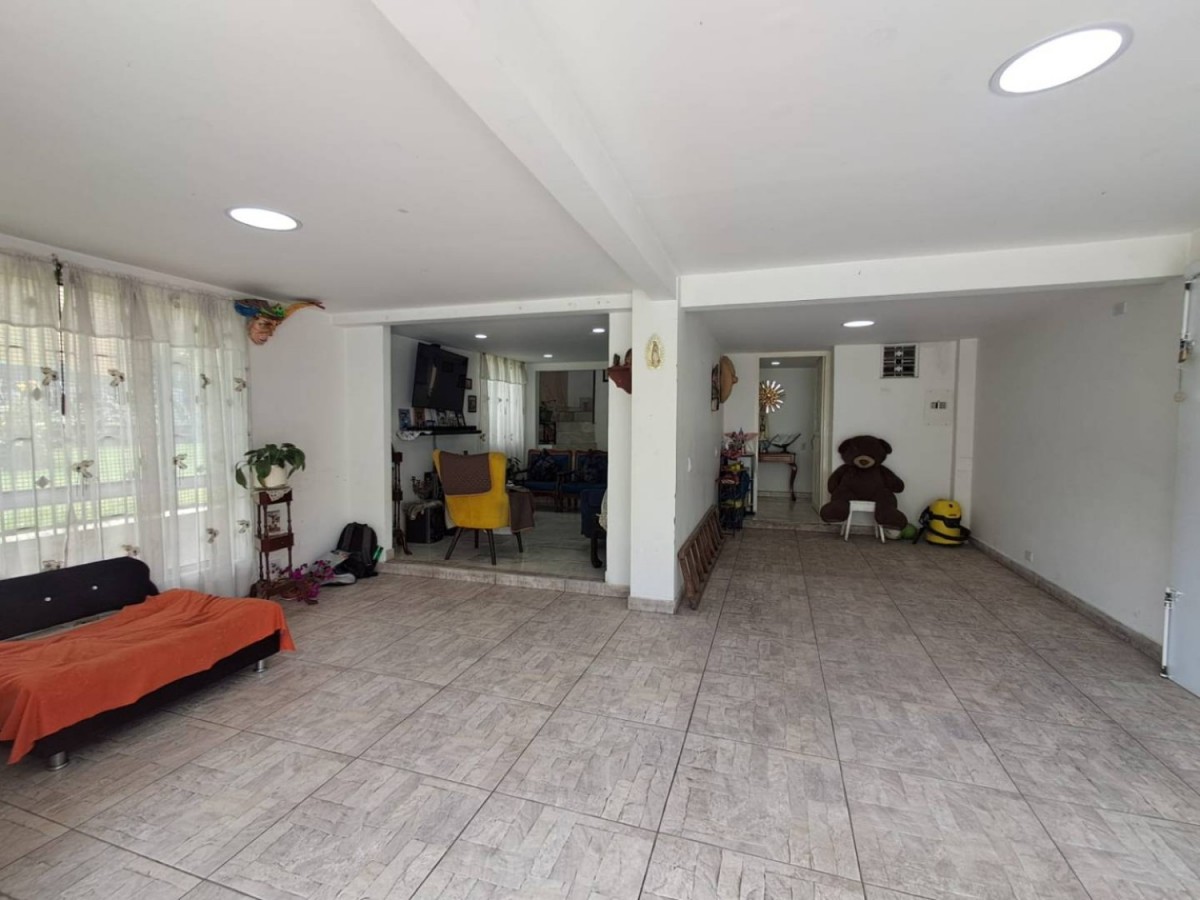 Casa en venta en El Rincon De Los Angeles, Bogotá · foto 2 de 24