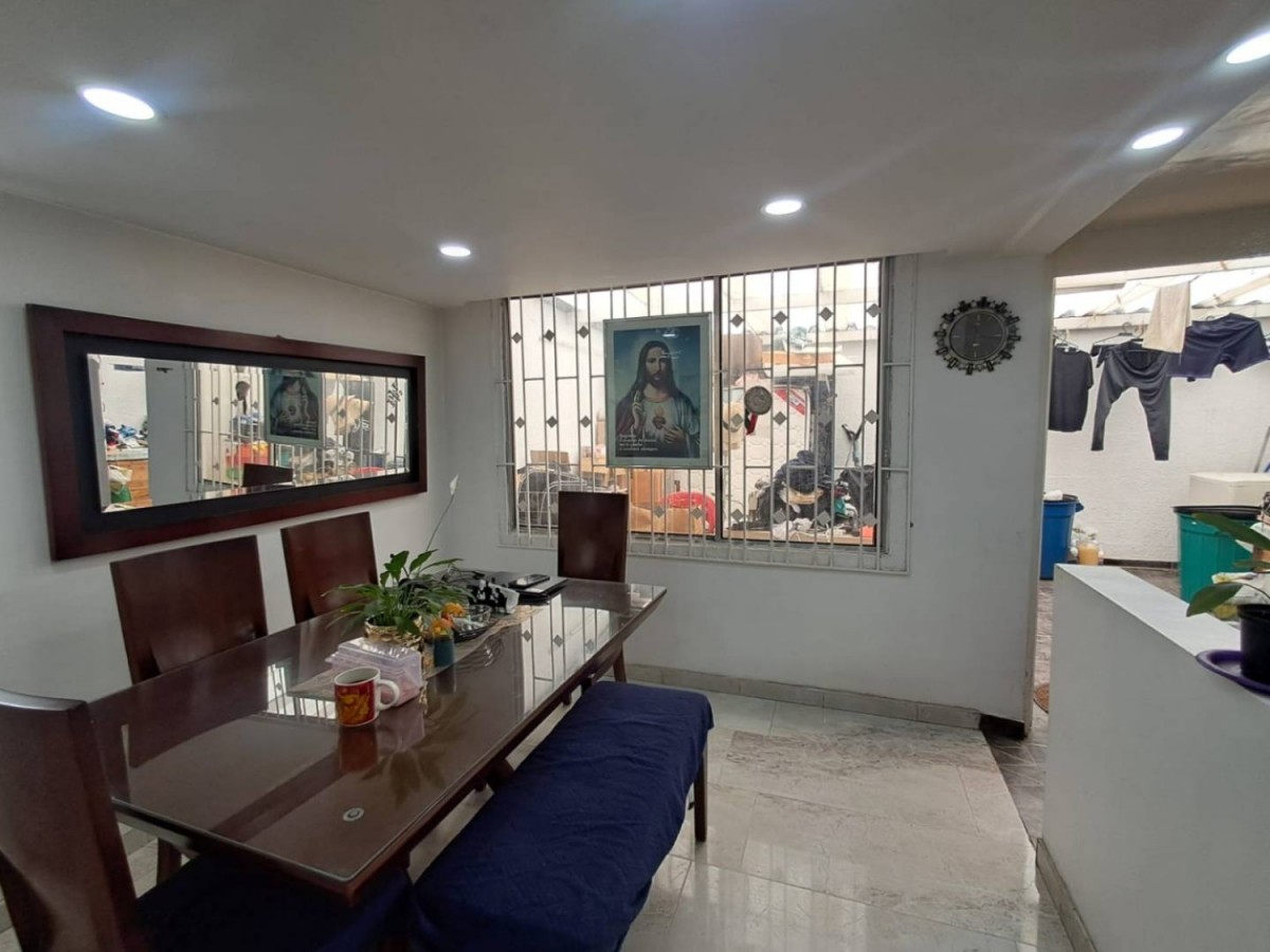 Casa en venta en El Rincon De Los Angeles, Bogotá · foto 10 de 24
