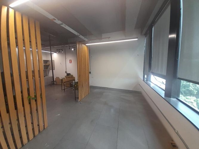 Oficina en arriendo en El Poblado, Medellín, 114 m² · foto 4 de 13