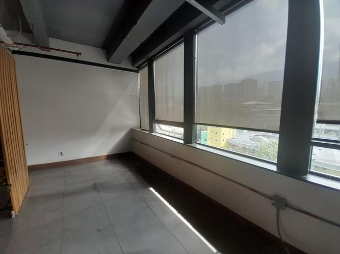 Oficina en arriendo en El Poblado, Medellín, 114 m² · foto 6 de 13