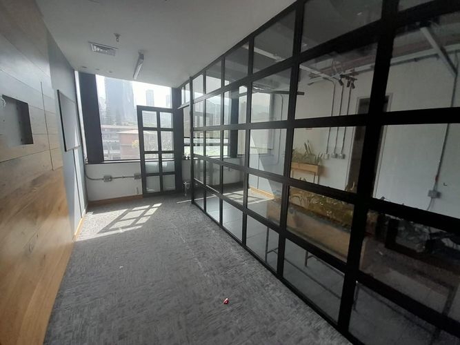 Oficina en arriendo en El Poblado, Medellín, 114 m² · foto 12 de 13
