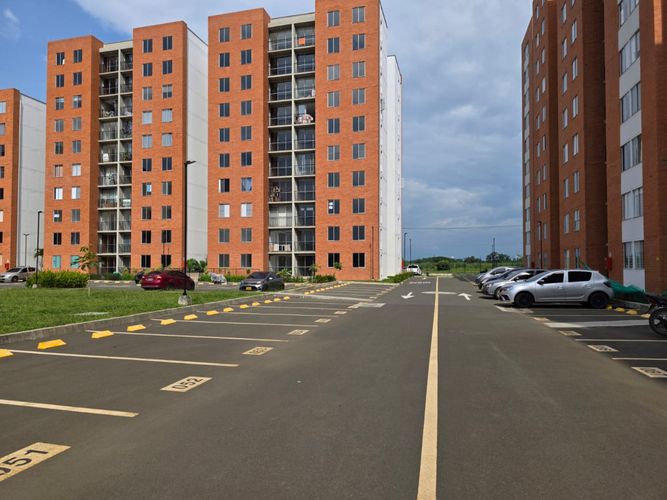 Apartamento de 2 alcobas en venta en Las Mercedes, Jamundí, 58 m² · foto 2 de 24