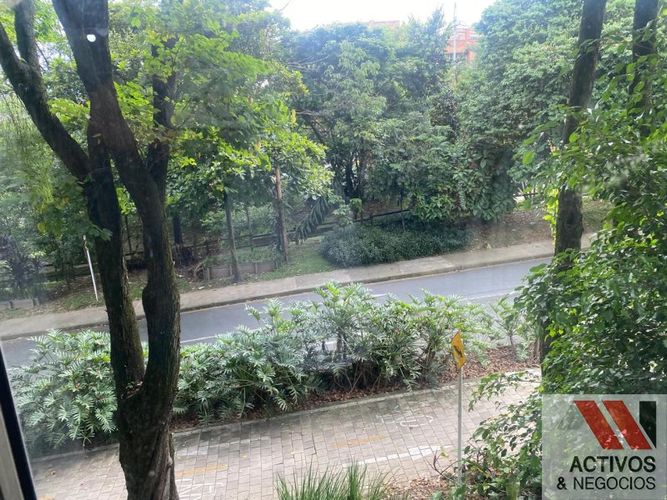 Apartamento de 2 alcobas en venta en Belén, Medellín, 102 m² · foto 2 de 24
