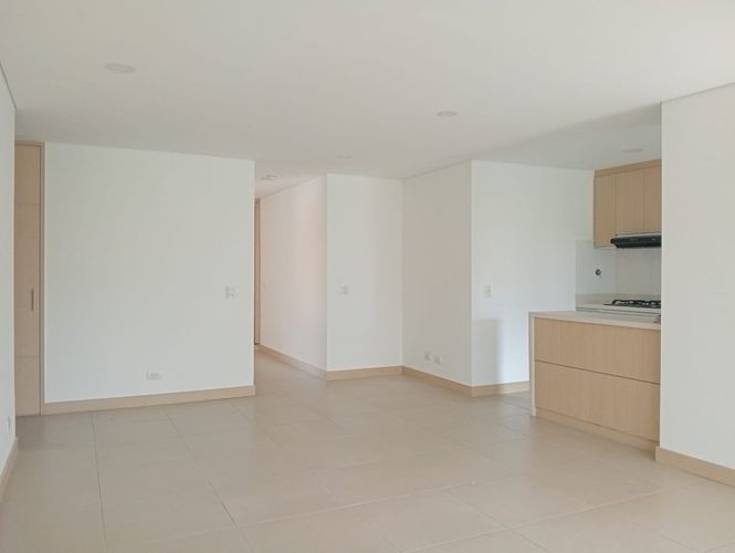 Apartamento de 3 alcobas en arriendo en Laureles, Medellín, 103 m² · foto 2 de 15