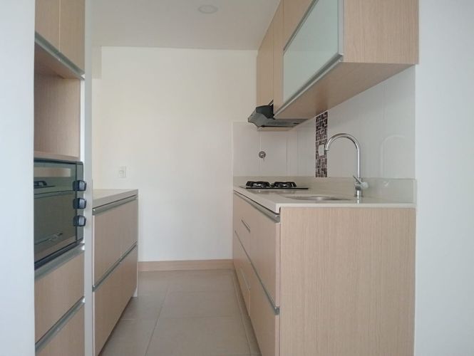 Apartamento de 3 alcobas en arriendo en Laureles, Medellín, 103 m² · foto 4 de 15