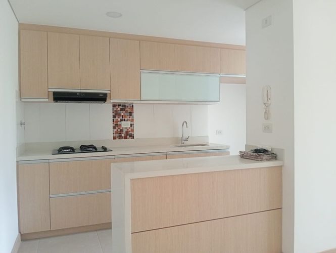 Apartamento de 3 alcobas en arriendo en Laureles, Medellín, 103 m² · foto 6 de 15