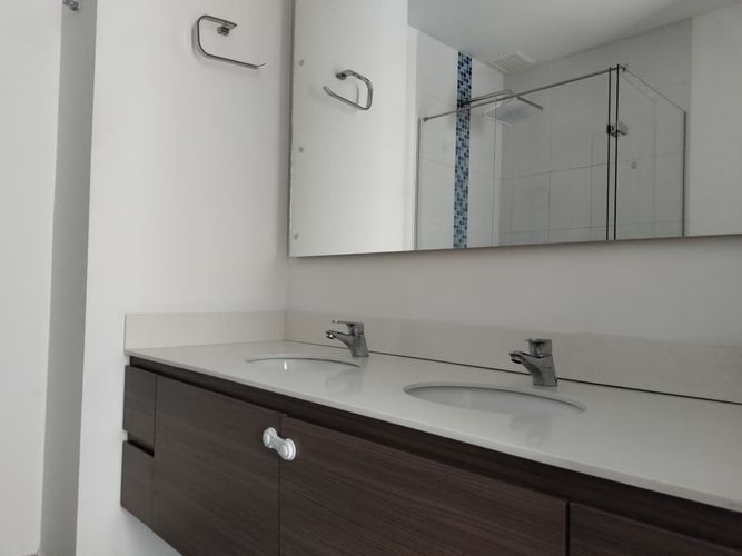Apartamento de 3 alcobas en venta en El Poblado, Medellín, 88 m² · foto 7 de 19