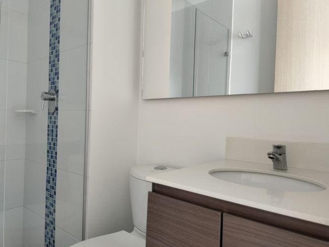 Apartamento de 3 alcobas en venta en El Poblado, Medellín, 88 m² · foto 11 de 19