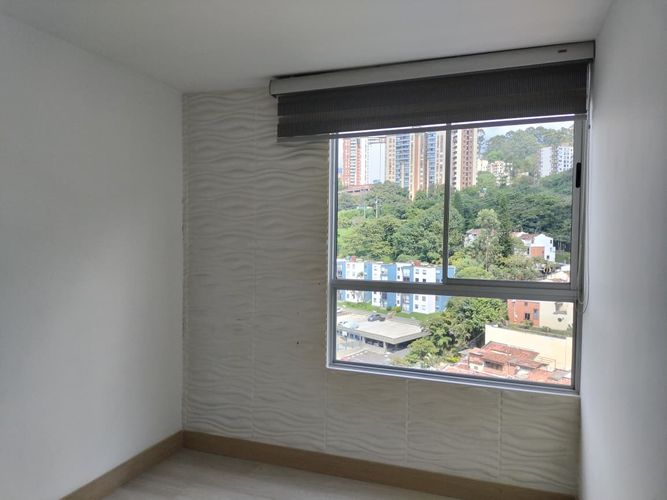 Apartamento de 3 alcobas en venta en El Poblado, Medellín, 88 m² · foto 13 de 19
