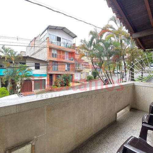 Casa de 4 alcobas en venta en La Mansion, Medellín, 159 m² · foto 12 de 23