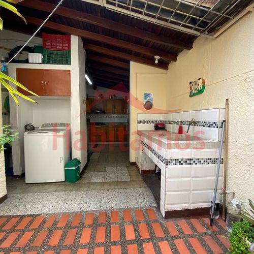 Casa de 4 alcobas en venta en La Mansion, Medellín, 159 m² · foto 18 de 23
