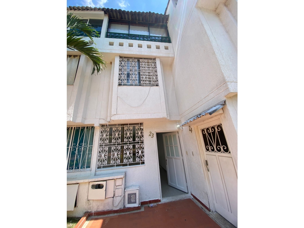 Casa en Venta en Sector cañaveralejo guadalupe, Cali