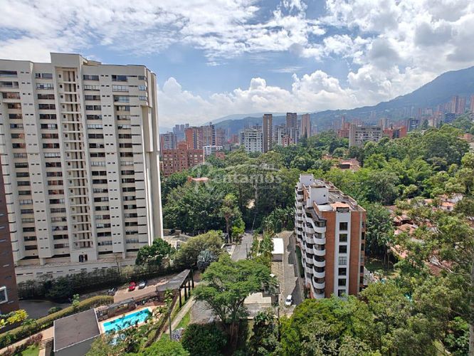 Apartamento de 3 alcobas en arriendo en Los Balsos, Medellín, 100 m² · foto 6 de 24