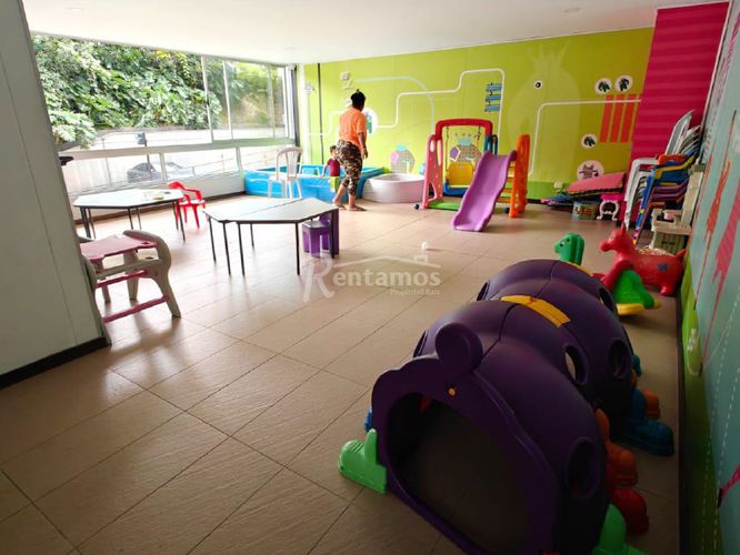 Apartamento de 3 alcobas en arriendo en Los Balsos, Medellín, 100 m² · foto 22 de 24