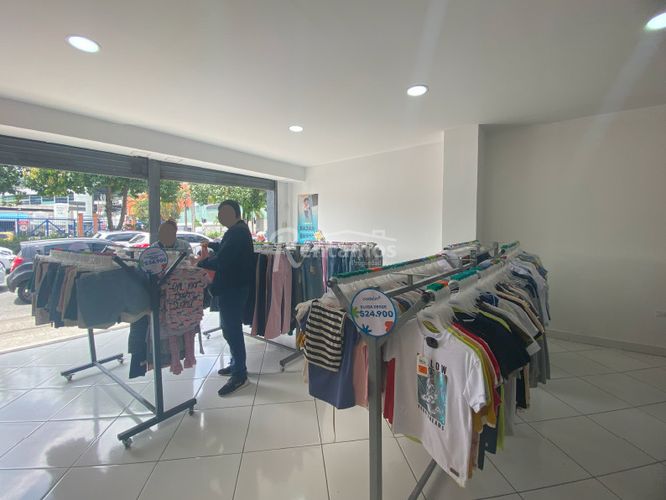 Local en arriendo en Loma Del Indio, Medellín, 90 m² · foto 3 de 12