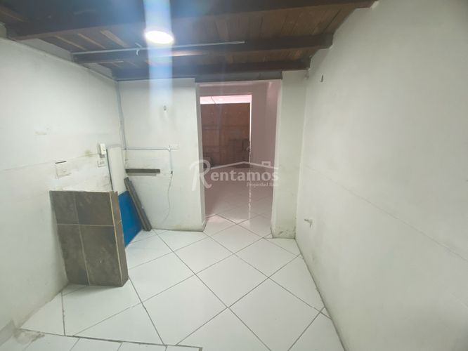 Local en arriendo en Loma Del Indio, Medellín, 90 m² · foto 11 de 12