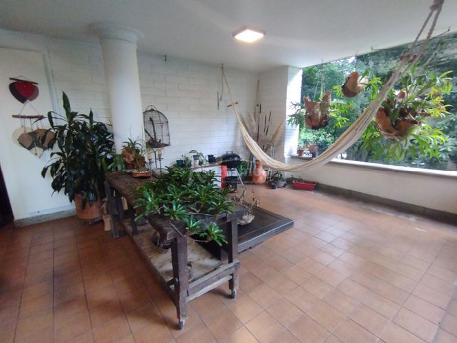 Apartamento de 4 alcobas en venta en El Poblado, Medellín, 261 m² · foto 8 de 22