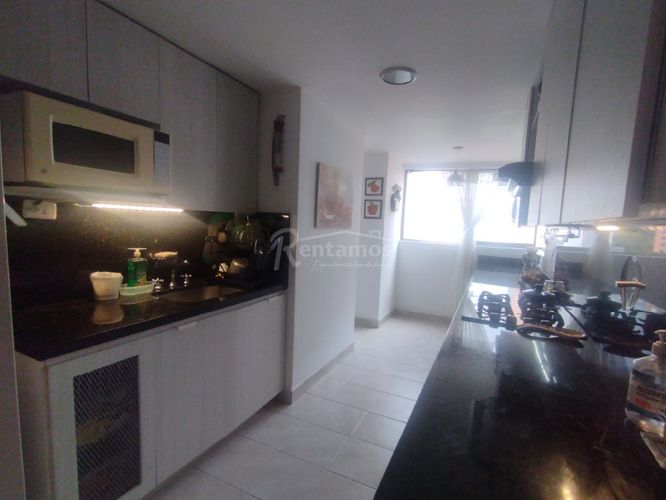 Apartamento de 3 alcobas en venta en Alejandría, Medellín, 174 m² · foto 3 de 22